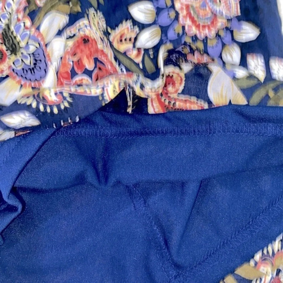 Aryeh blue floral boho romper size large - Picture 7 of 9
